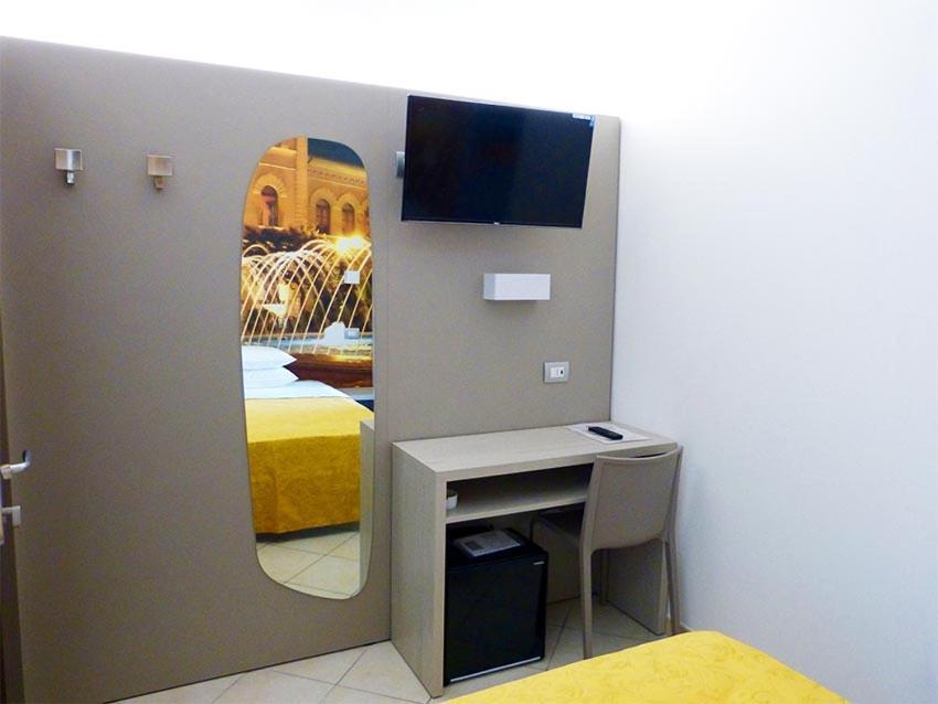 Hotel D'Annunzio Католика Екстериор снимка